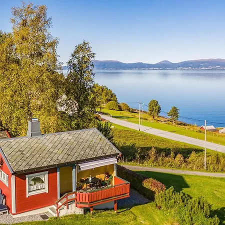 Incantevole Casa Con 2 Camere Da Letto A Vågstranda Reistad (More og Romsdal)